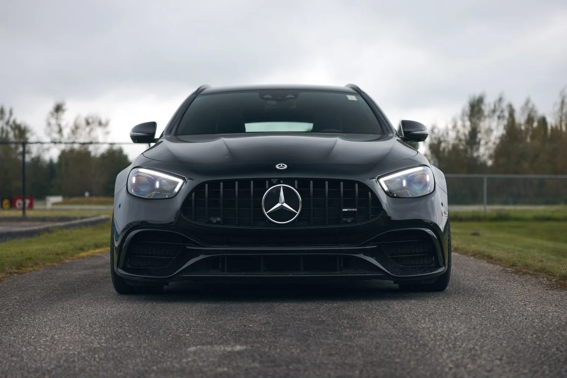 Mercedes-Benz E 63 AMG S * CARFAX * БЕЗ ПЪРВОНАЧАЛНА ВНОСКА - изображение 6