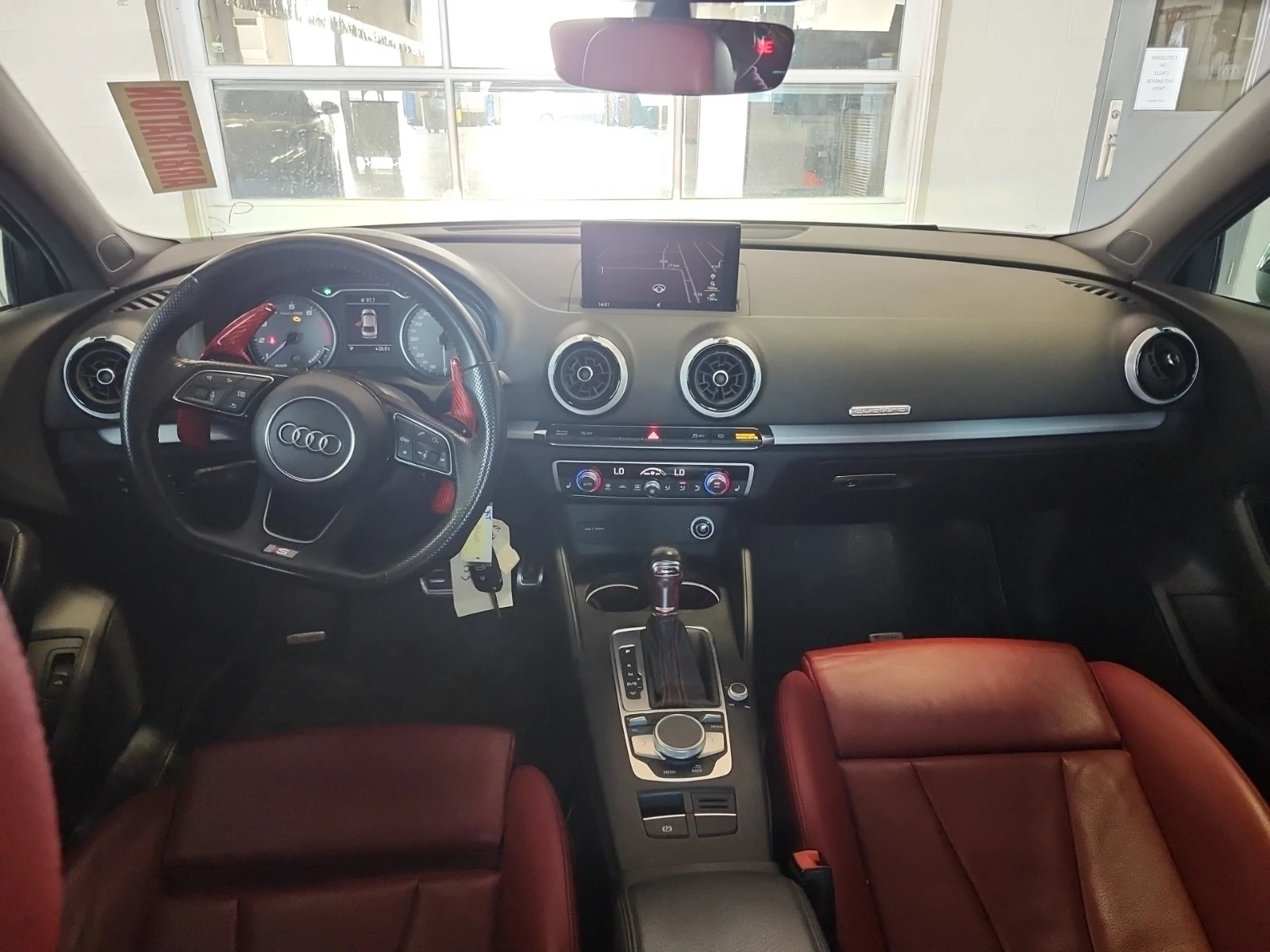 Audi S3  | Progressiv | ПОДГРЕВИ | ПАНОРАМА | CARFAX, снимка 10 - Автомобили и джипове - 53720520