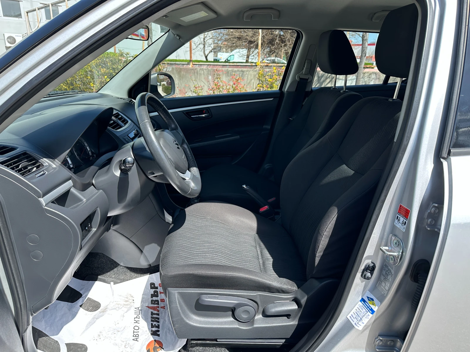 Suzuki Swift, снимка 8 - Автомобили и джипове - 54237571