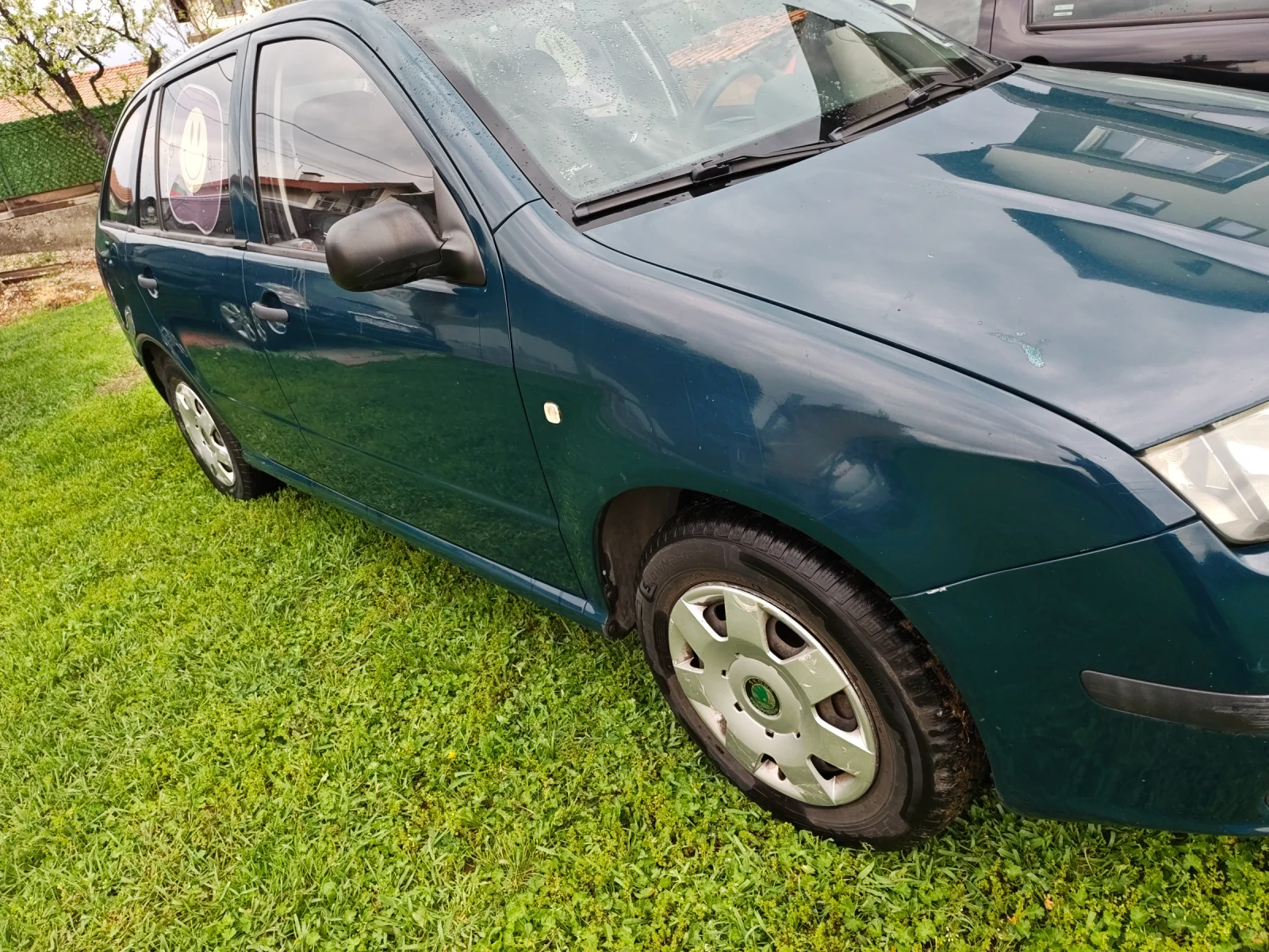 Skoda Fabia 1.2 HTP, снимка 2 - Автомобили и джипове - 54350084