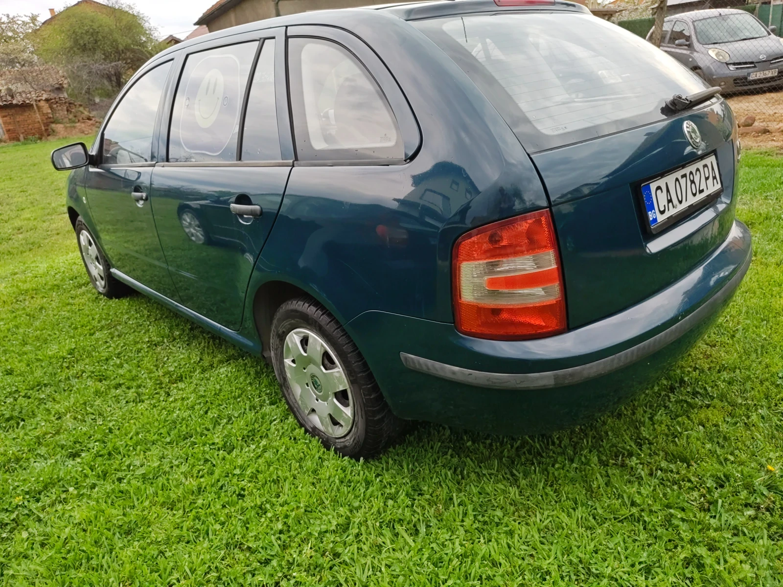 Skoda Fabia 1.2 HTP, снимка 4 - Автомобили и джипове - 54350084