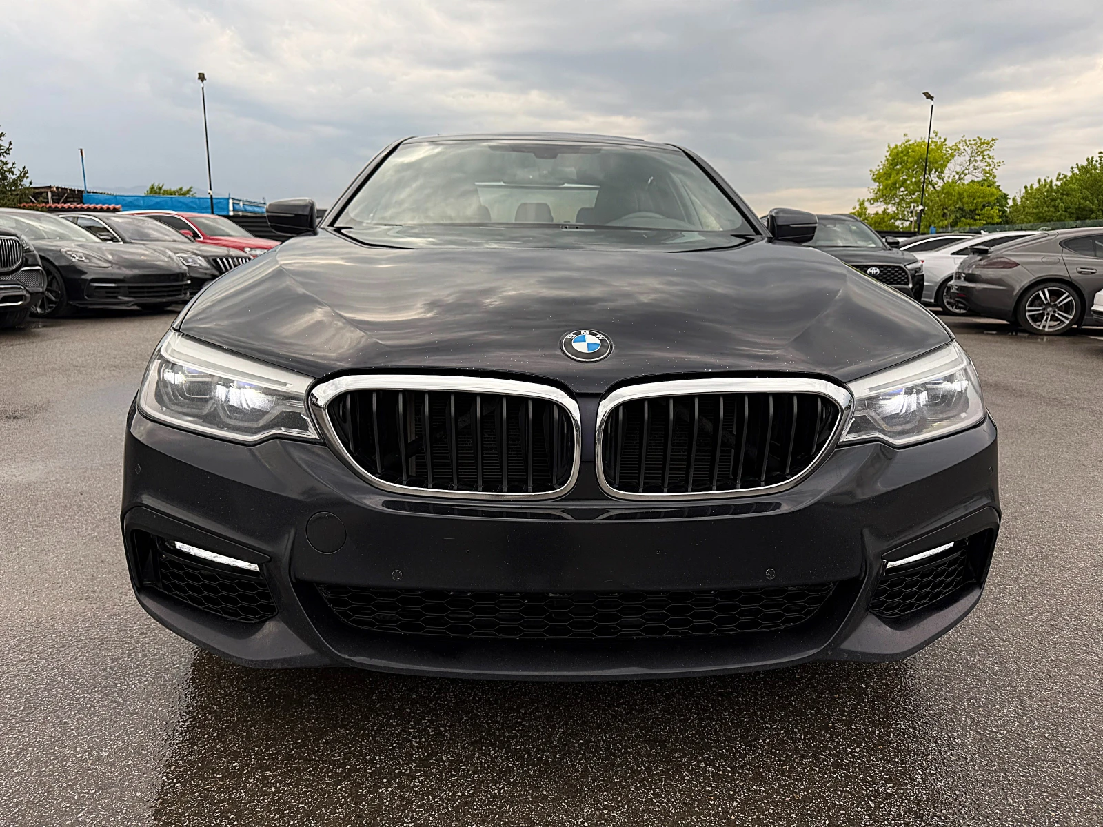 BMW 530 M PAKET-4x4-HARMAN KARDON-KAMERA-ПОДГРЯВАНЕ-FULL