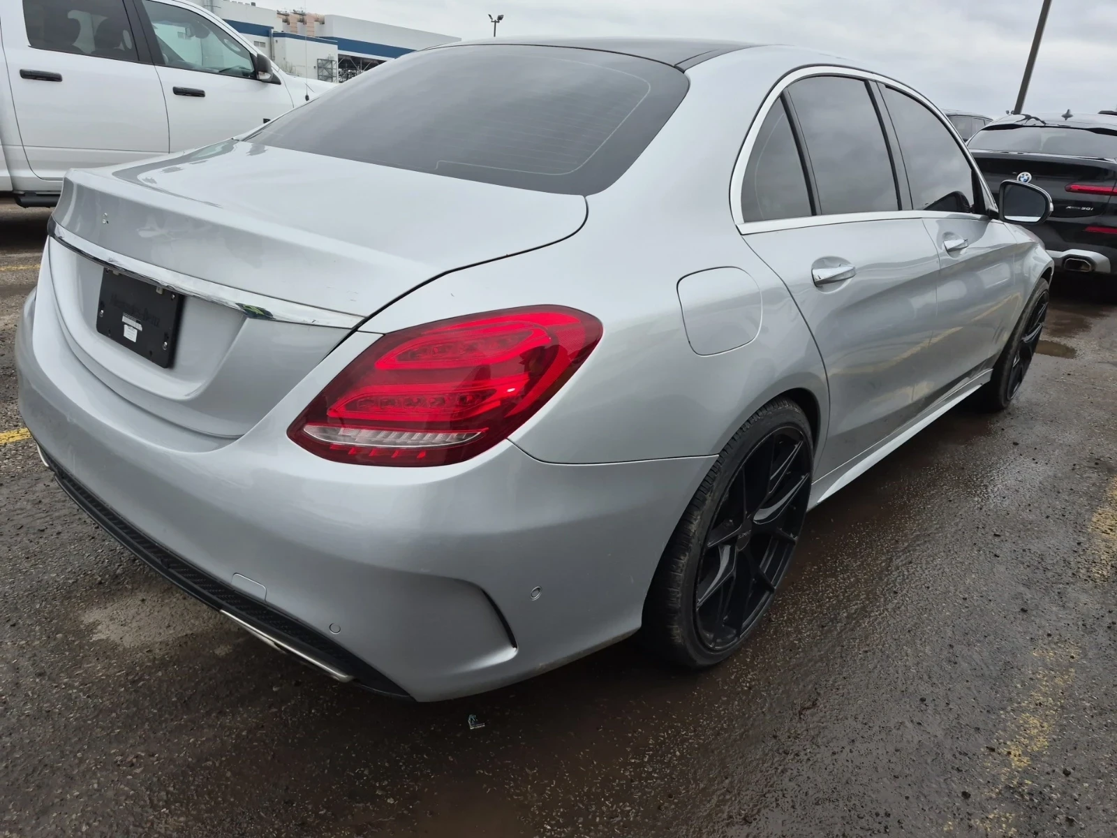 Mercedes-Benz C 400 AMG* Burmester* 4matic* Панорама, снимка 3 - Автомобили и джипове - 54517330