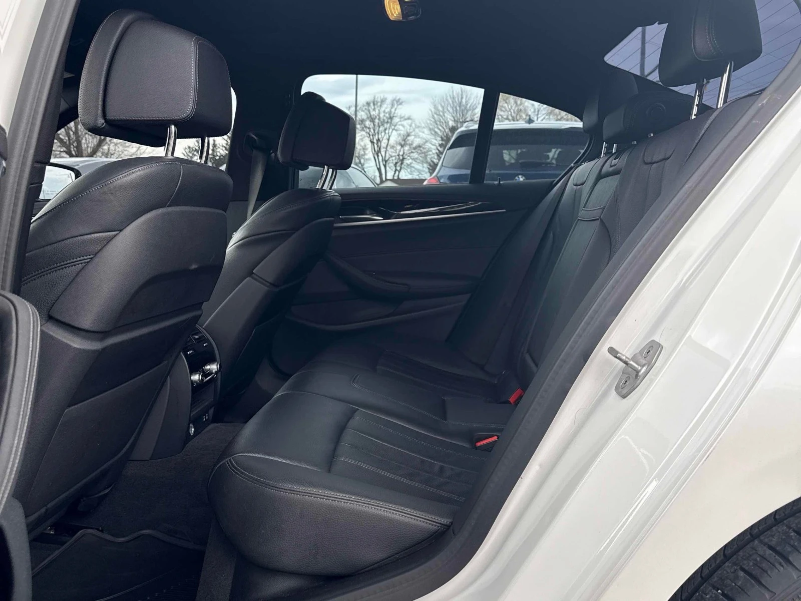 BMW 530 xDrive* ����������* (���� �� ��) | Mobile.bg � ����������� 14