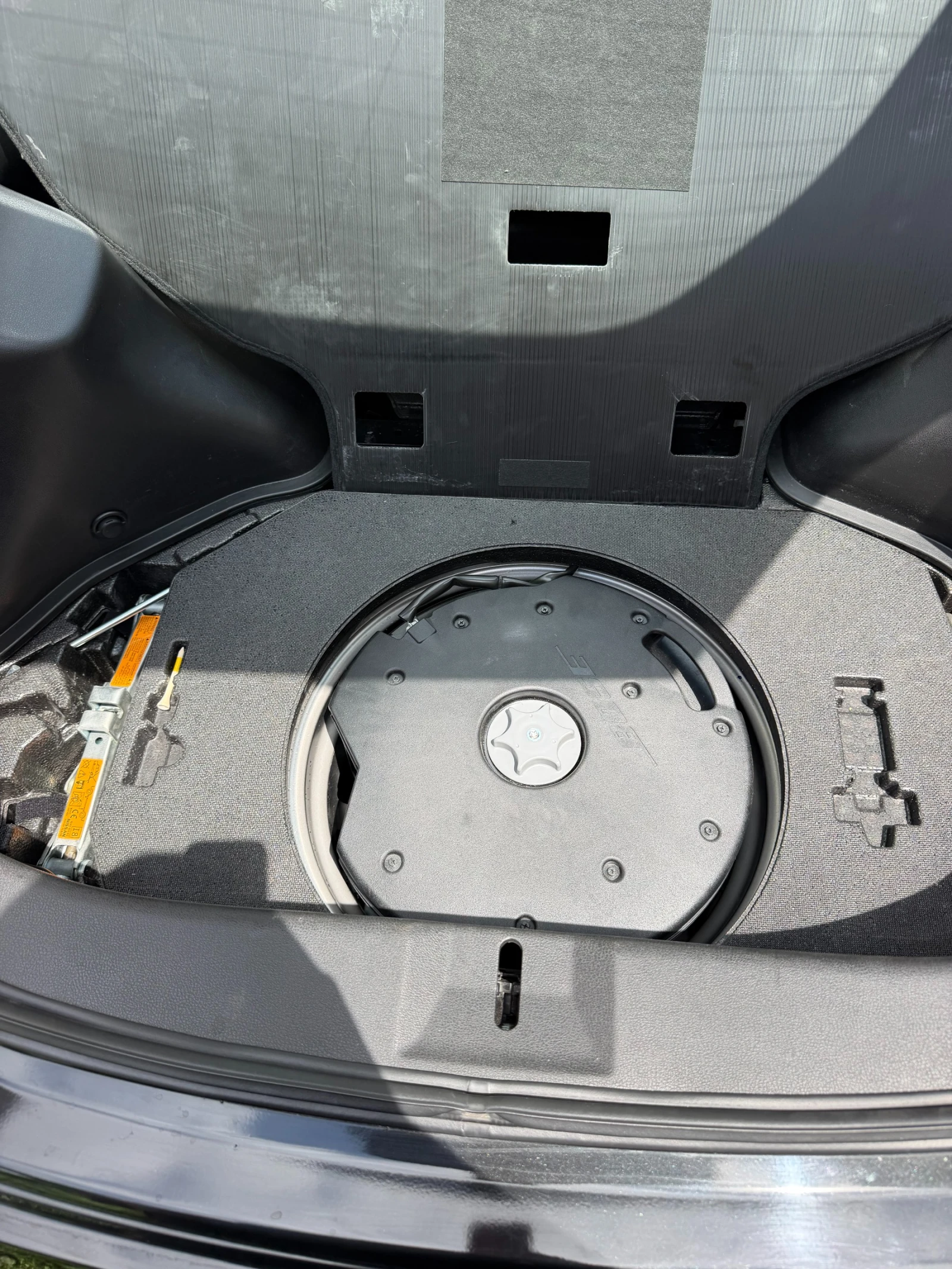 Nissan 370Z Facelift, снимка 12 - Автомобили и джипове - 54651710