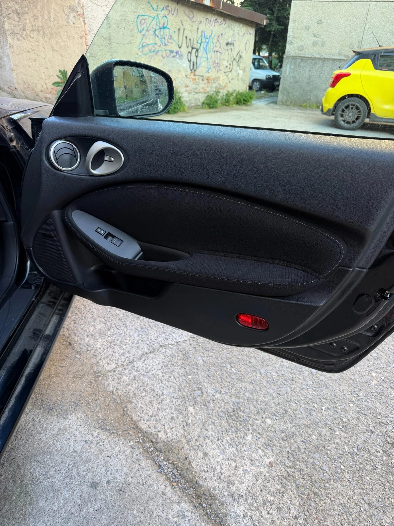 Nissan 370Z Facelift, снимка 11 - Автомобили и джипове - 54651710