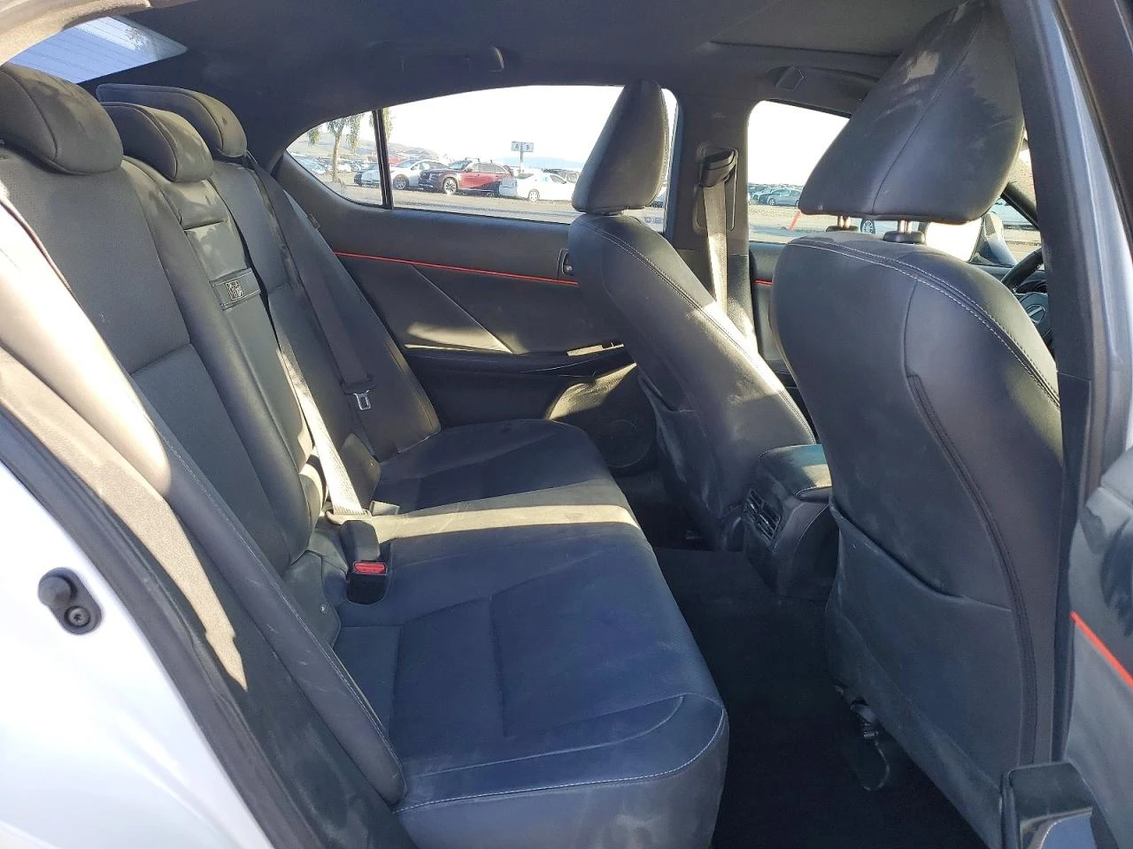 Lexus IS 300 2.0l | Mobile.bg � ����������� 10