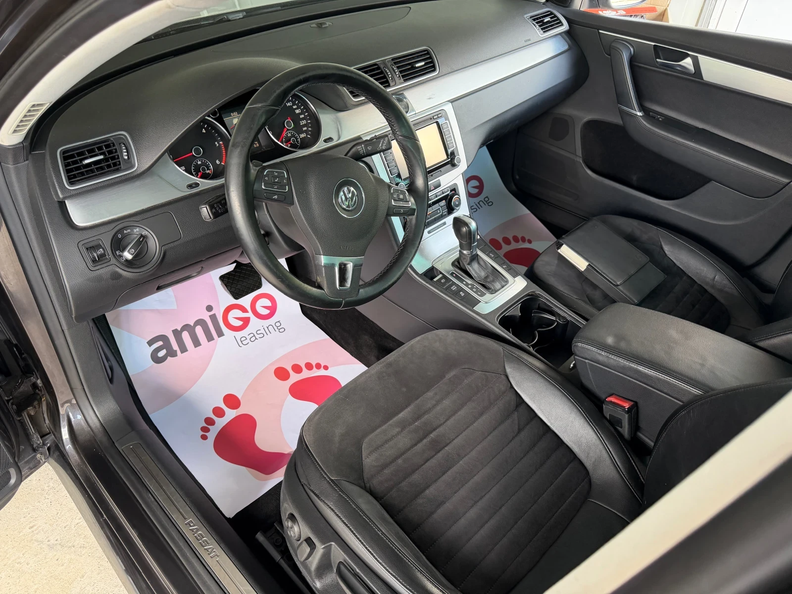 VW Passat 2.0TDI/170/ПАНОРАМА/LED/Алкантара/Асистенти/Нови г, снимка 11 - Автомобили и джипове - 55059468