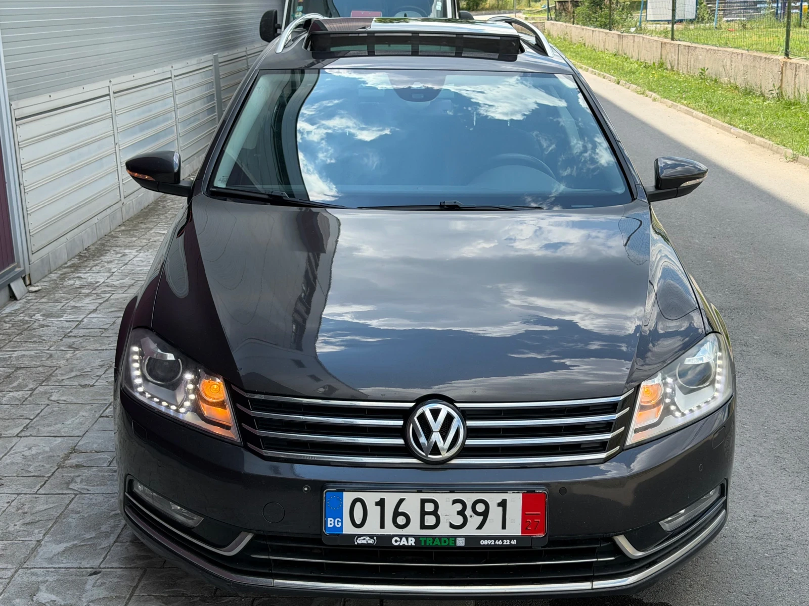 VW Passat 2.0TDI/170/ПАНОРАМА/LED/Алкантара/Асистенти/Нови г, снимка 5 - Автомобили и джипове - 55059468