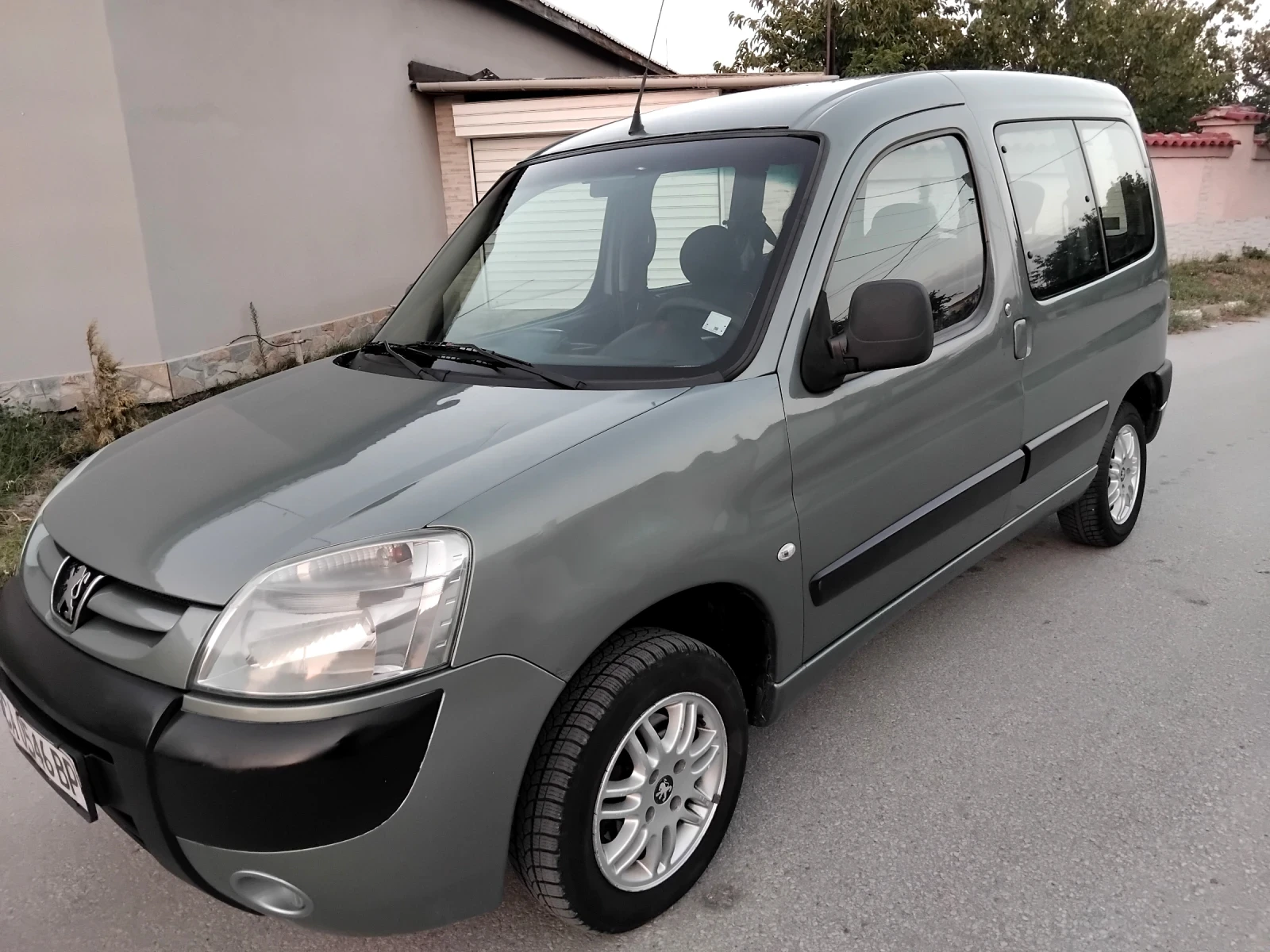 Peugeot Partner 1.9D.+ КЛИМА 2006г. ТОП , снимка 16 - Автомобили и джипове - 55546613