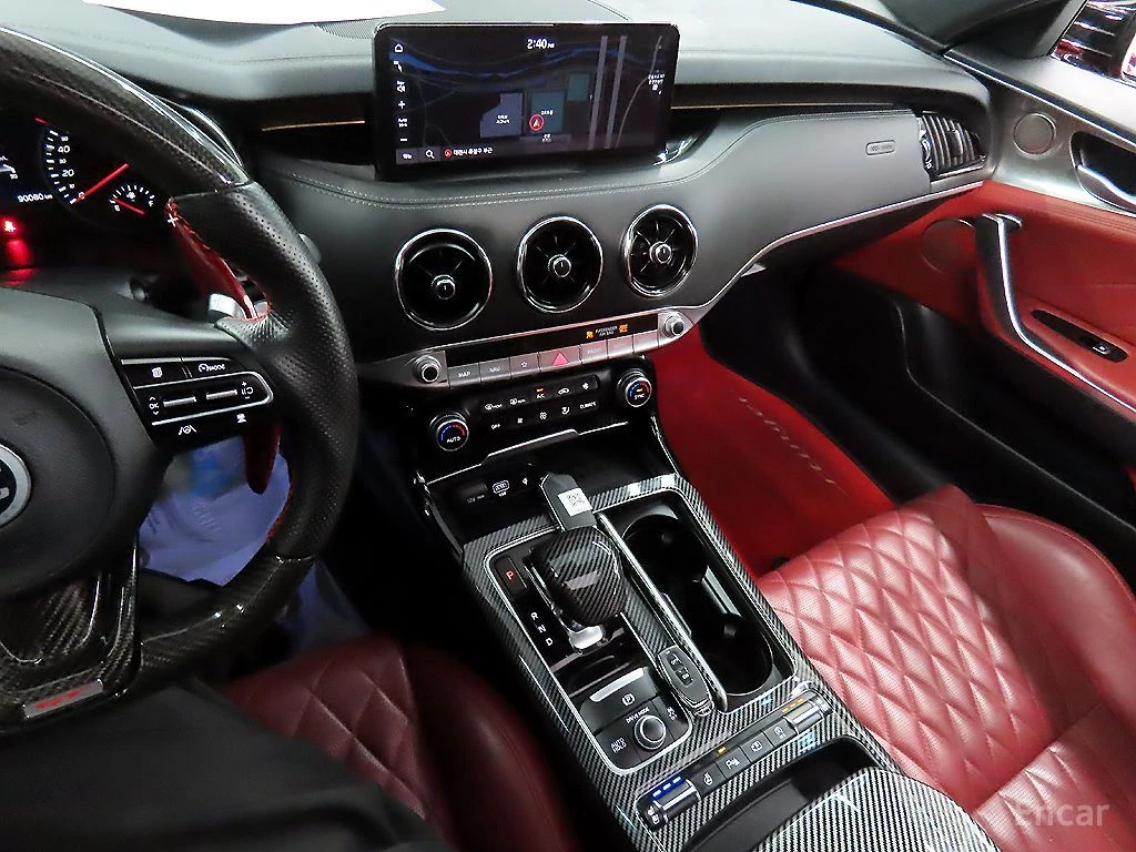 Kia Stinger 3.3 GT AWD* DISTRONIC* LEXICON* 360* ХЕДЪП* ПАНО* , снимка 10 - Автомобили и джипове - 55666428