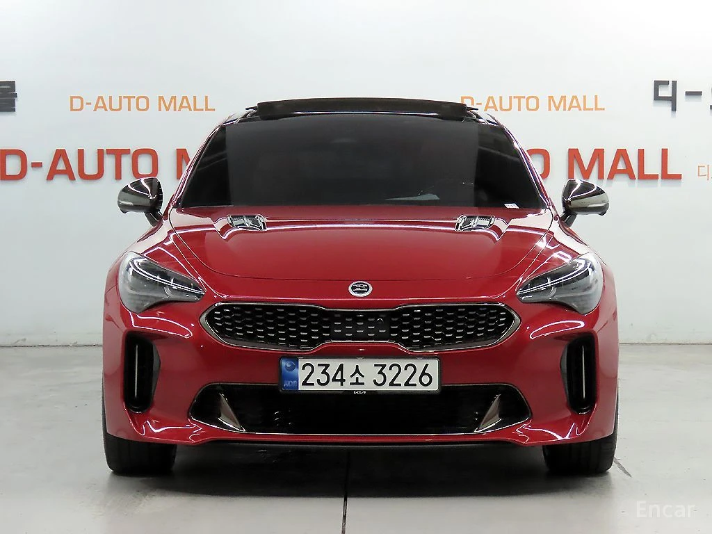 Kia Stinger 3.3 GT AWD* DISTRONIC* LEXICON* 360* ХЕДЪП* ПАНО* 