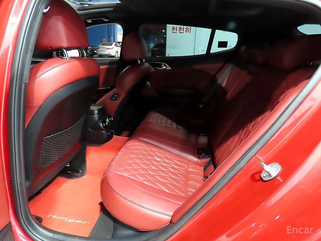 Kia Stinger 3.3 GT AWD* DISTRONIC* LEXICON* 360* ХЕДЪП* ПАНО* , снимка 9 - Автомобили и джипове - 55666428