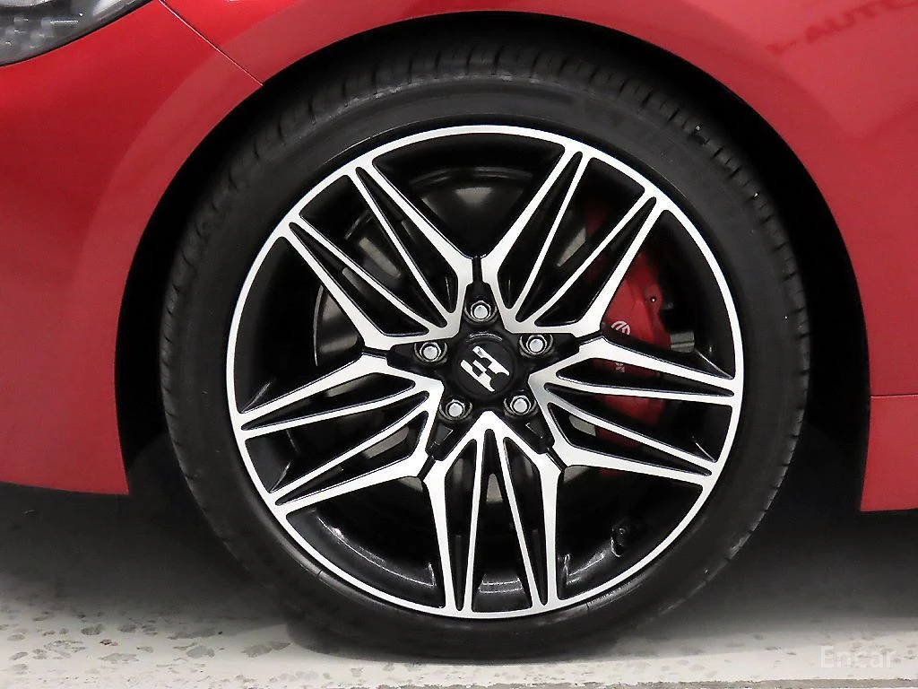 Kia Stinger 3.3 GT AWD* DISTRONIC* LEXICON* 360* ХЕДЪП* ПАНО* , снимка 4 - Автомобили и джипове - 55666428