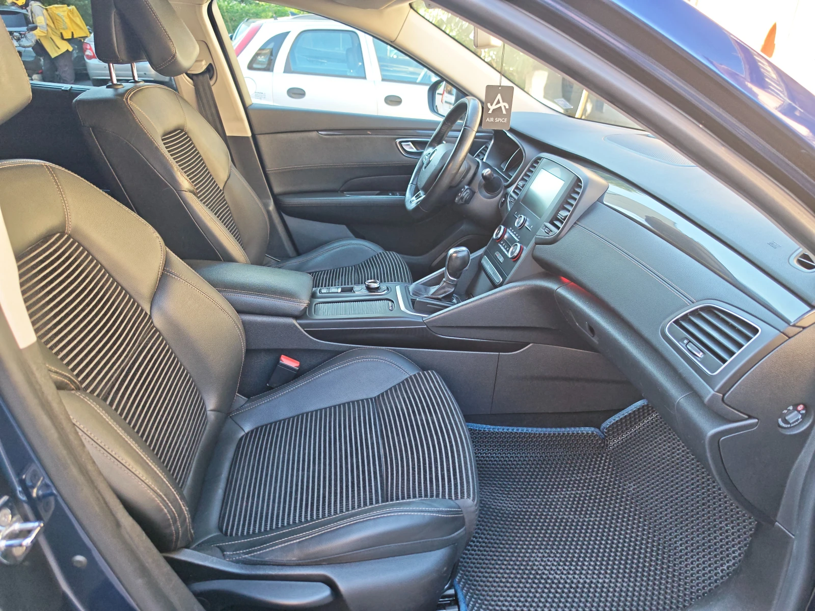 Renault Talisman 1.6, снимка 11 - Автомобили и джипове - 55675741
