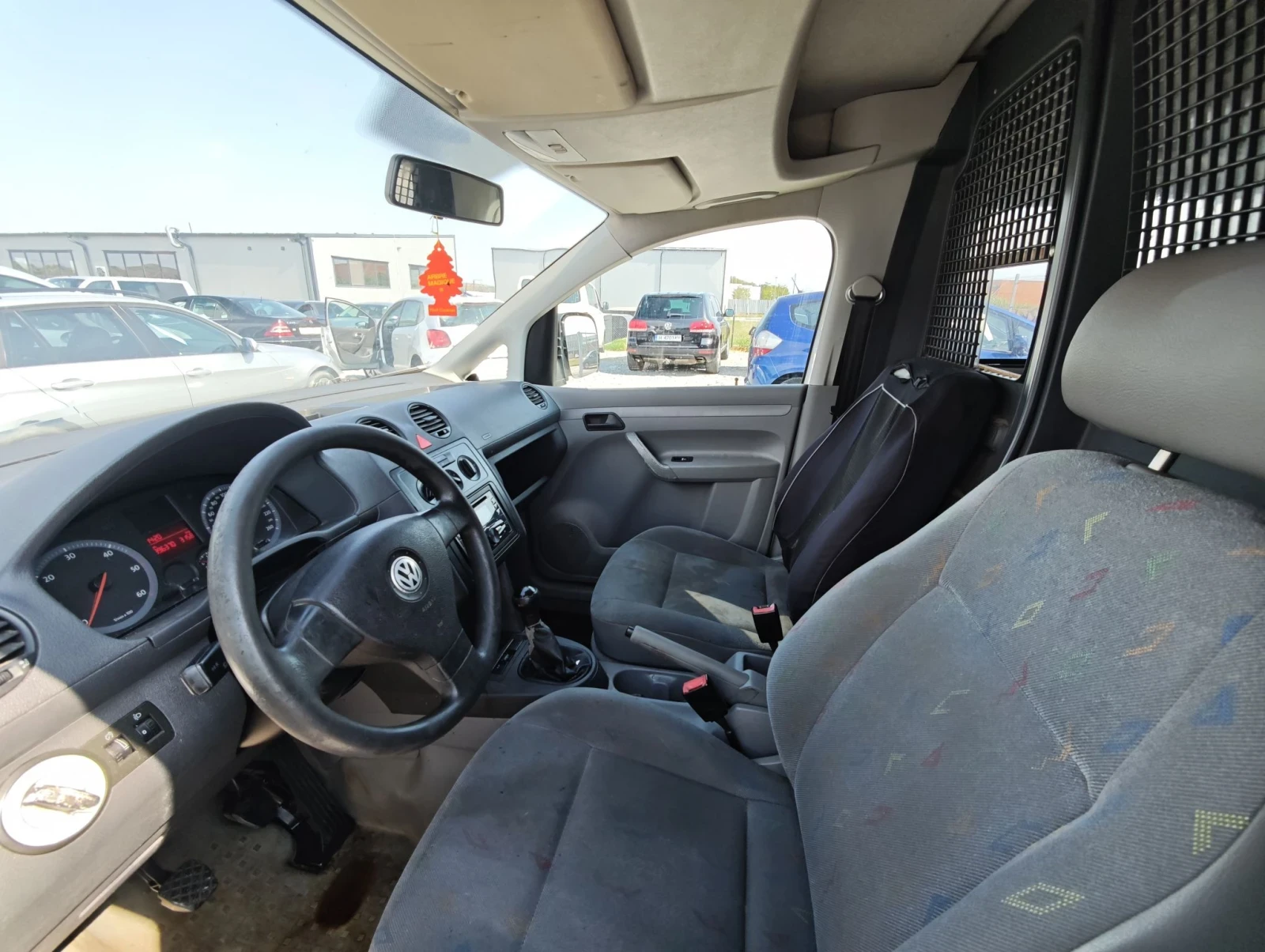 VW Caddy, снимка 9 - Автомобили и джипове - 55826727