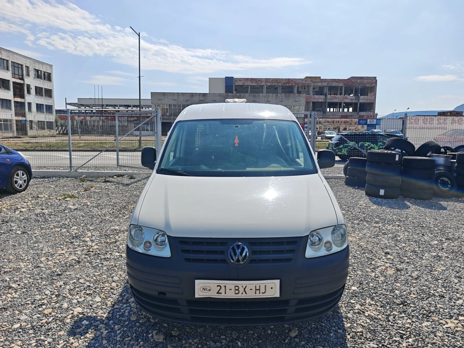 VW Caddy, снимка 2 - Автомобили и джипове - 55826727
