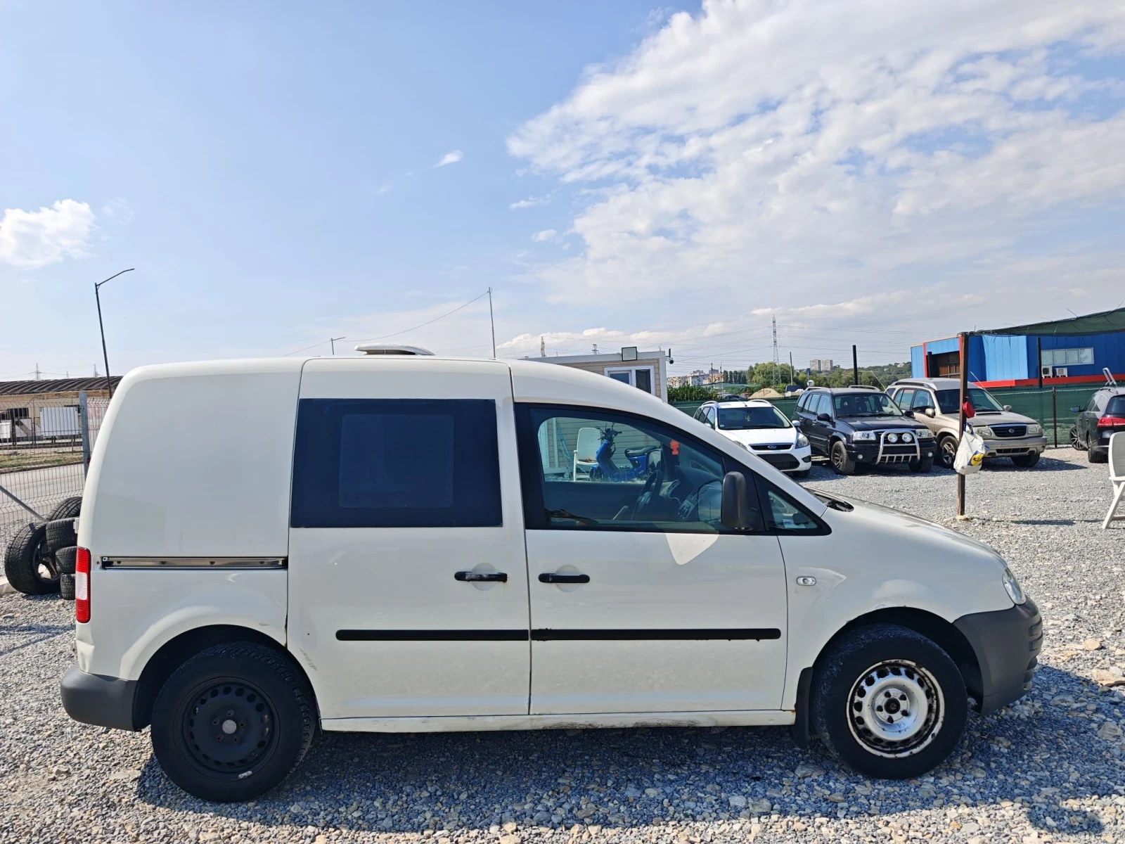 VW Caddy, снимка 4 - Автомобили и джипове - 55826727