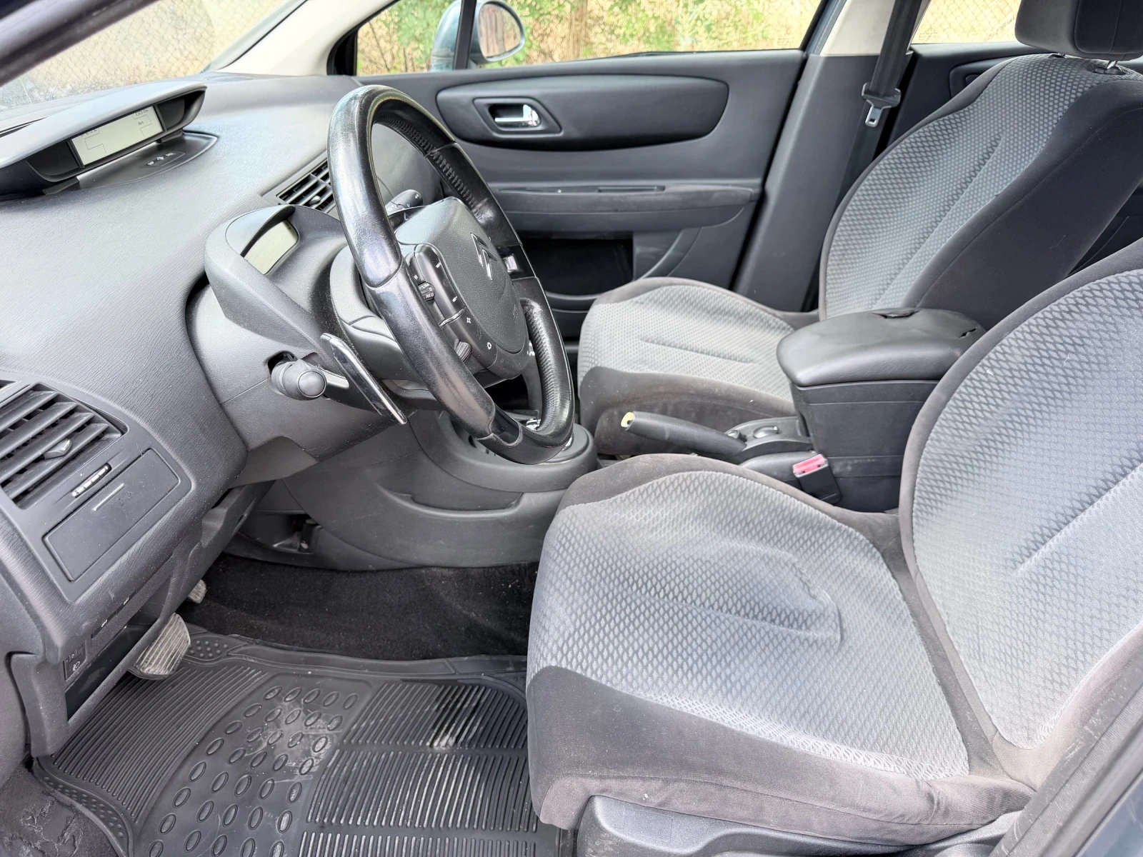 Citroen C4, снимка 7 - Автомобили и джипове - 55951092