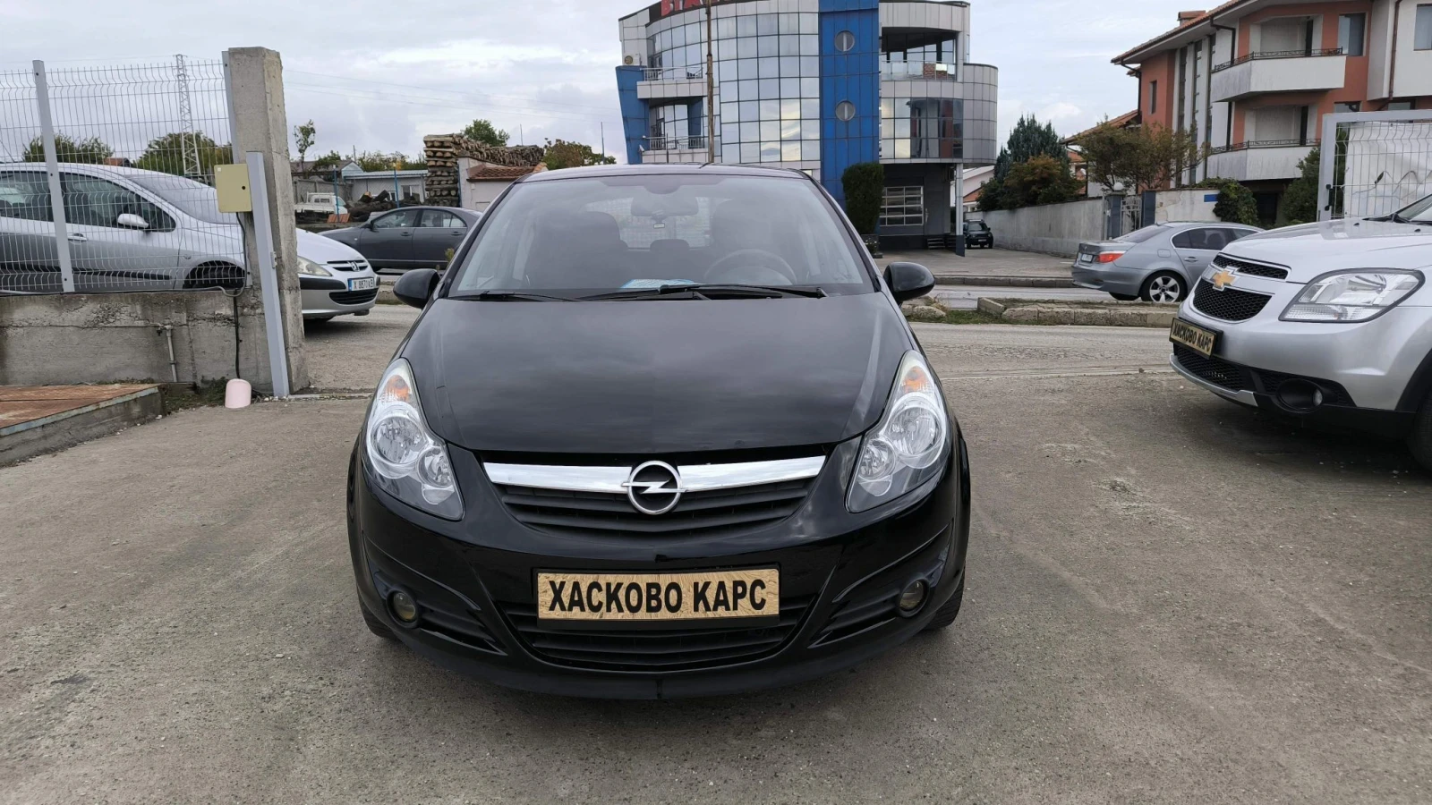 Opel Corsa 1.4i, снимка 2 - Автомобили и джипове - 56477280