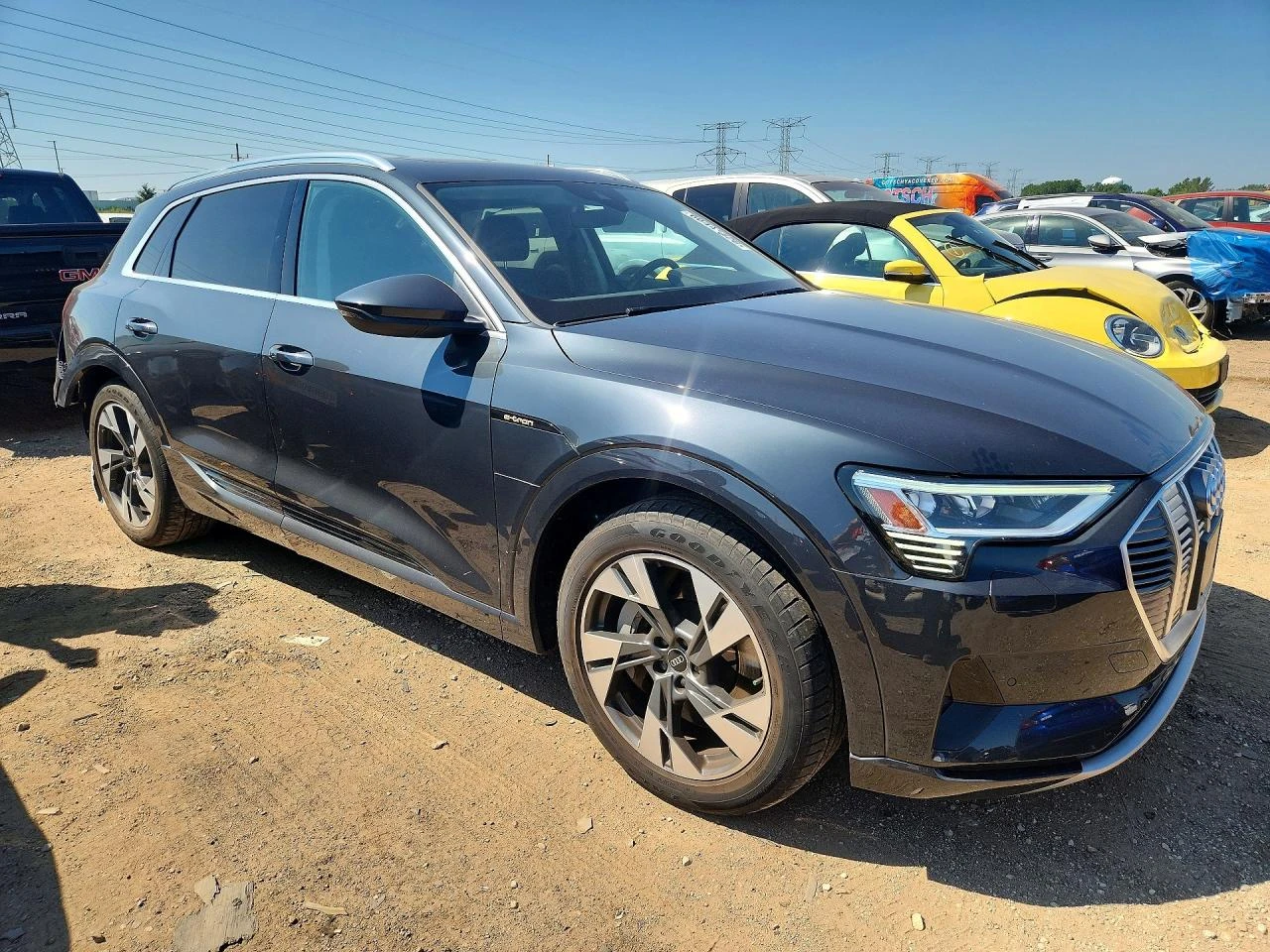 Audi E-Tron Premium, снимка 4 - Автомобили и джипове - 56618870