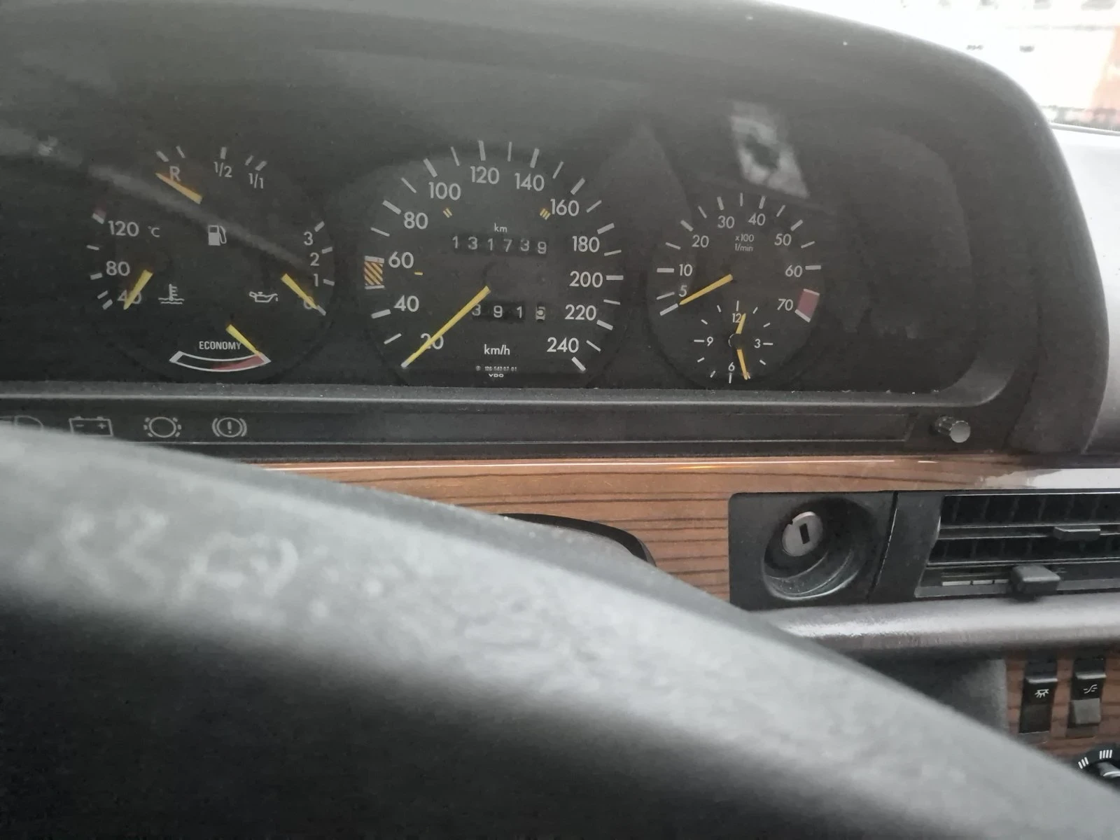 Mercedes-Benz 280, снимка 12 - Автомобили и джипове - 56687835