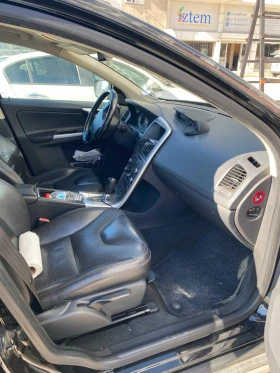 Volvo XC60 2.4D 206кс автомат - 6200 € / 12126.15 лв. - 88809001 3