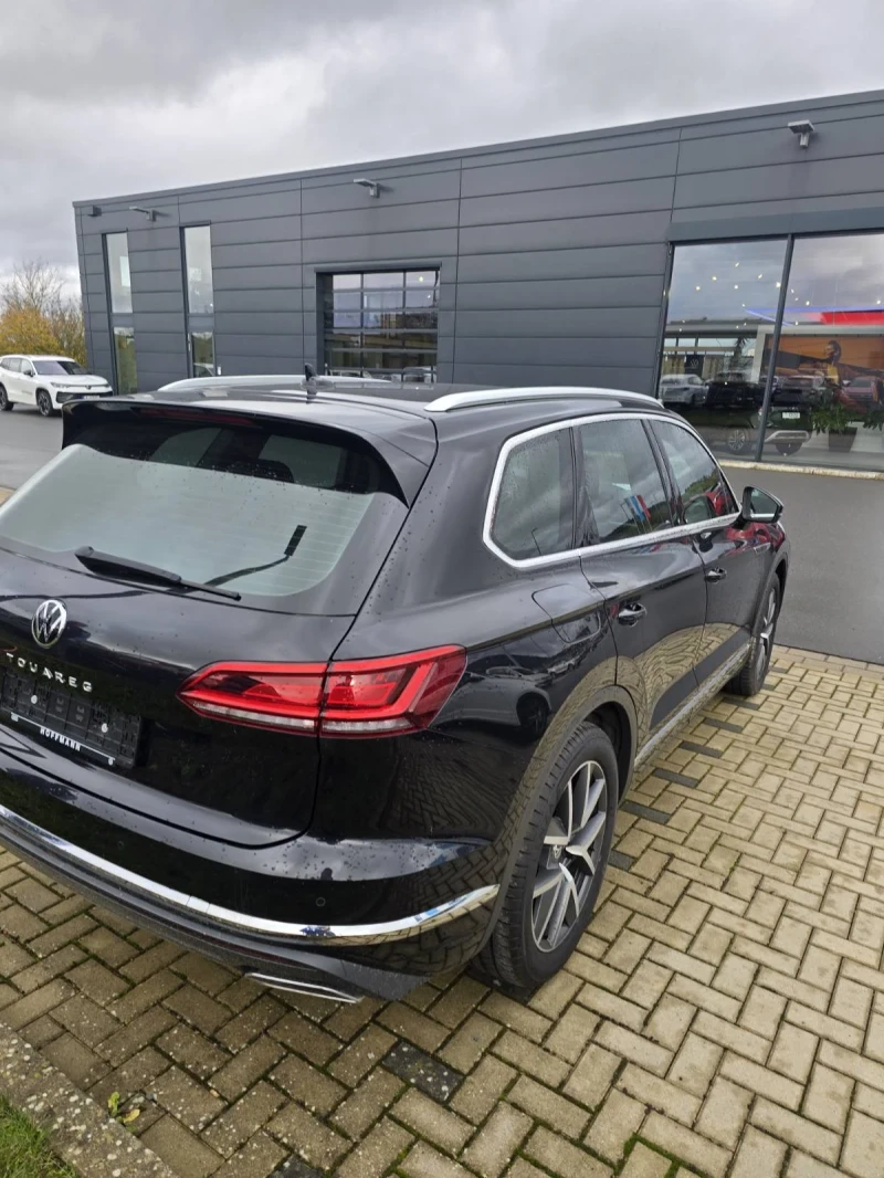 VW Touareg Elegance, снимка 4 - Автомобили и джипове - 52472765