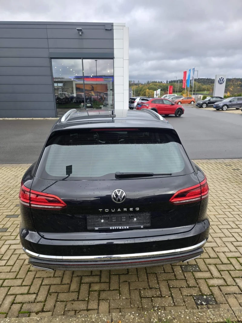 VW Touareg Elegance, снимка 3 - Автомобили и джипове - 52472765