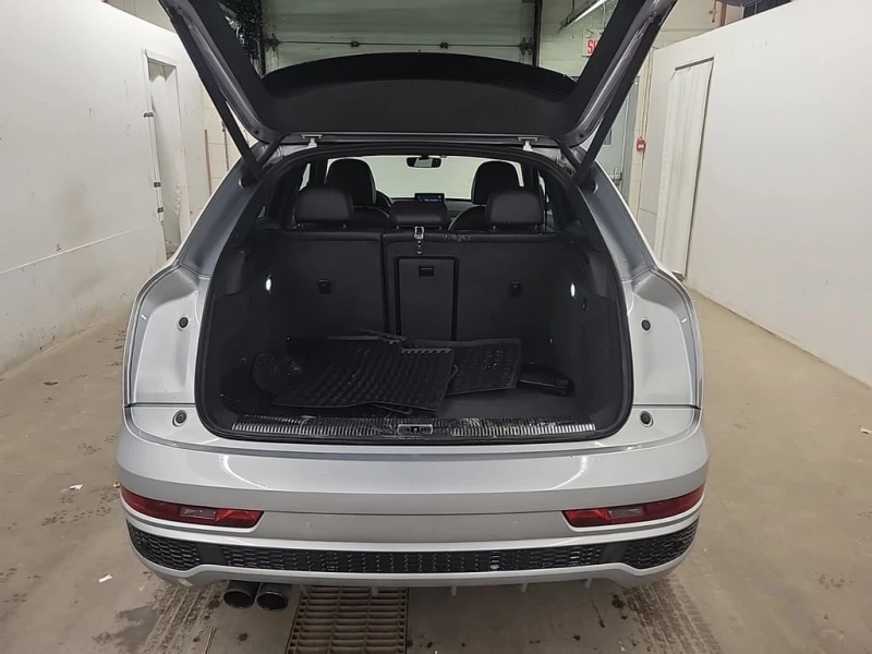 Audi Q3 * PROGRESSIV * CARFAX * БЕЗ ПЪРВОНАЧАЛНА ВНОСКА, снимка 16 - Автомобили и джипове - 52686600