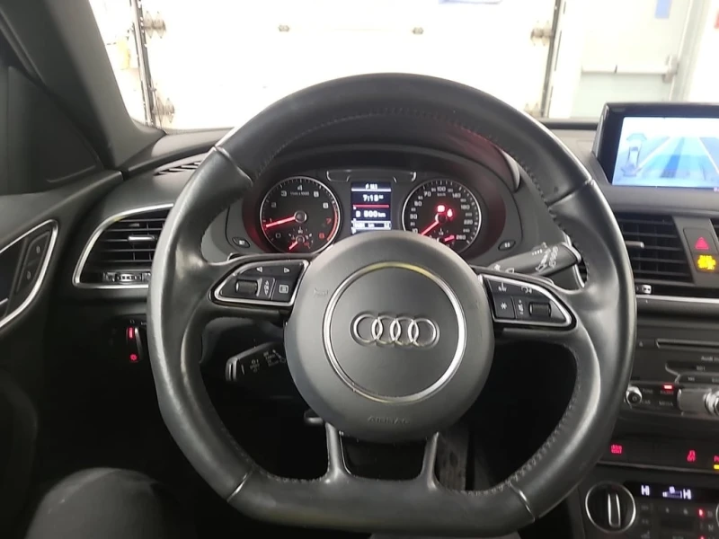 Audi Q3 * PROGRESSIV * CARFAX * БЕЗ ПЪРВОНАЧАЛНА ВНОСКА, снимка 11 - Автомобили и джипове - 52686600
