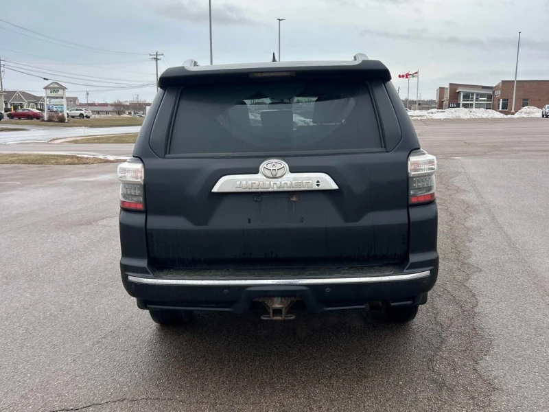 Toyota 4runner * SR5 * CARFAX * БЕЗ ПЪРВОНАЧАЛНА ВНОСКА, снимка 4 - Автомобили и джипове - 52850936