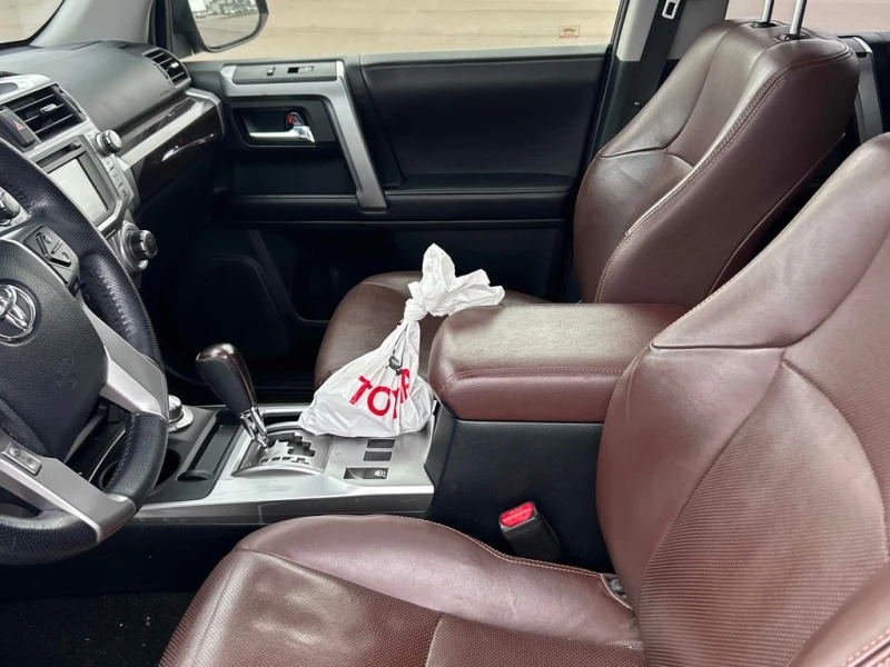 Toyota 4runner * SR5 * CARFAX * БЕЗ ПЪРВОНАЧАЛНА ВНОСКА, снимка 5 - Автомобили и джипове - 52850936