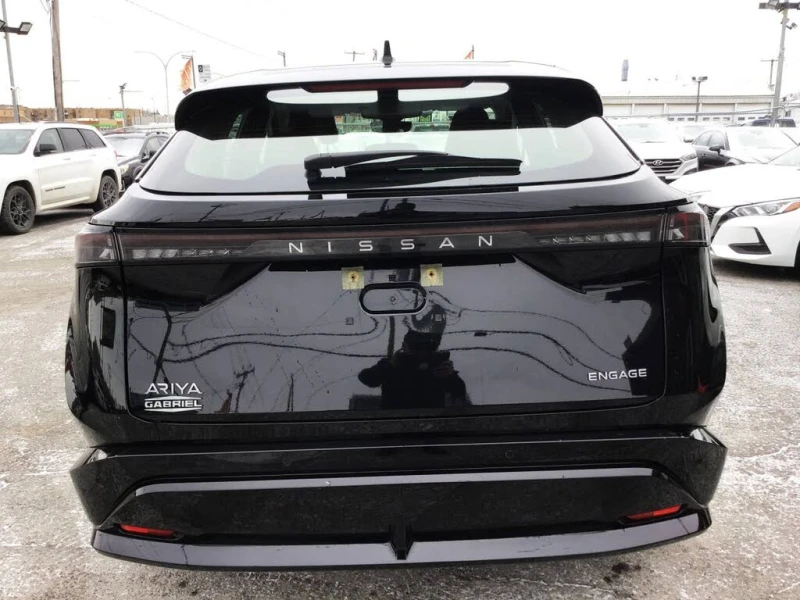 Nissan Ariya ENGAGE* FWD* CARPLAY* ПОДГРЕВ* КАМЕРА* МЪРТВА ТОЧК, снимка 5 - Автомобили и джипове - 53269167