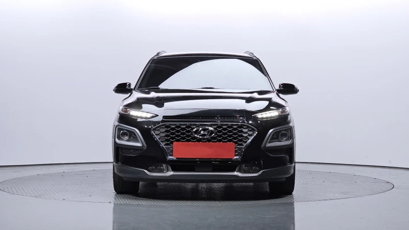 Hyundai Kona 1.6 CRDI / 4x4/ Автоматик / Пълна сервизна !!!, снимка 3 - Автомобили и джипове - 53466431