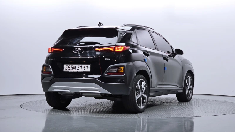 Hyundai Kona 1.6 CRDI / 4x4/ Автоматик / Пълна сервизна !!!, снимка 2 - Автомобили и джипове - 53466431