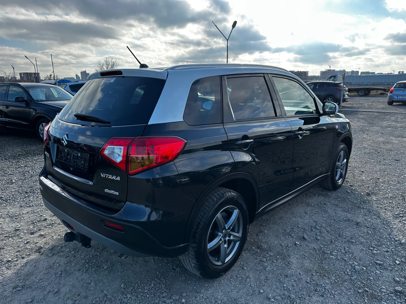 Suzuki Vitara 1.6 ШВЕЙЦАРИЯ SWISS EDITION 4х4 - изображение 4