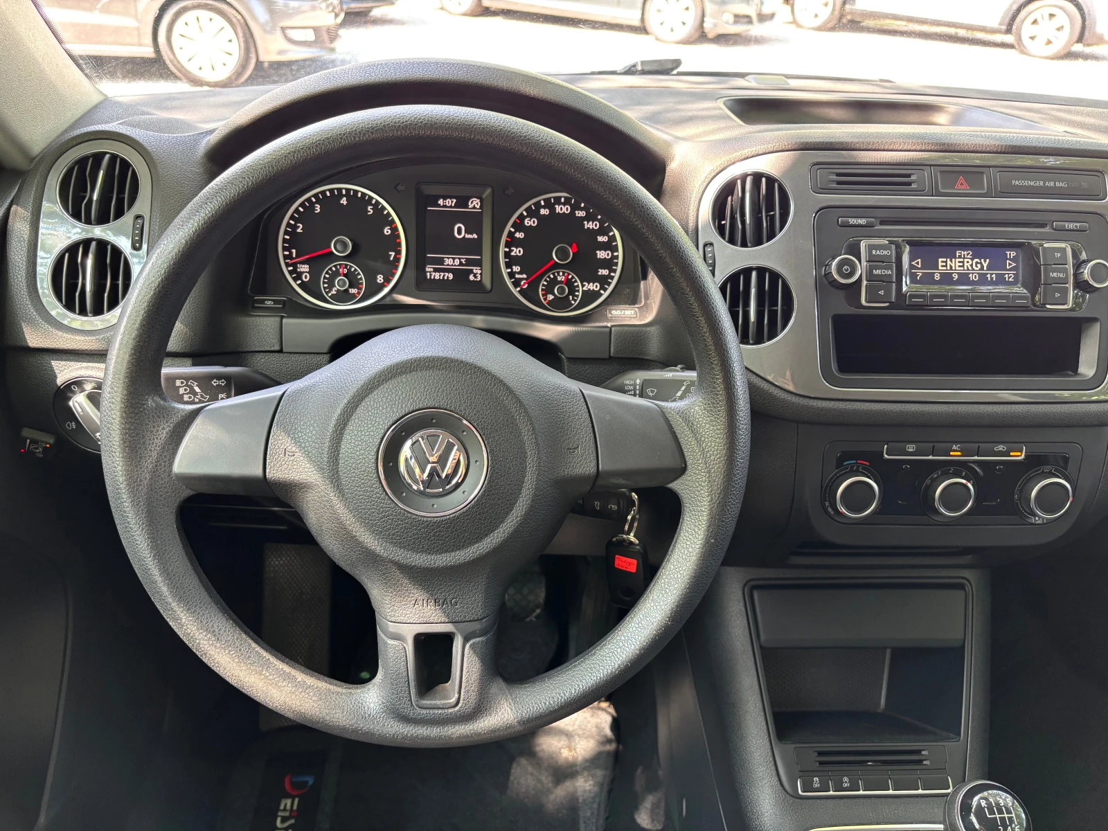 VW Tiguan 1.4i-GAZ* * *  - изображение 10