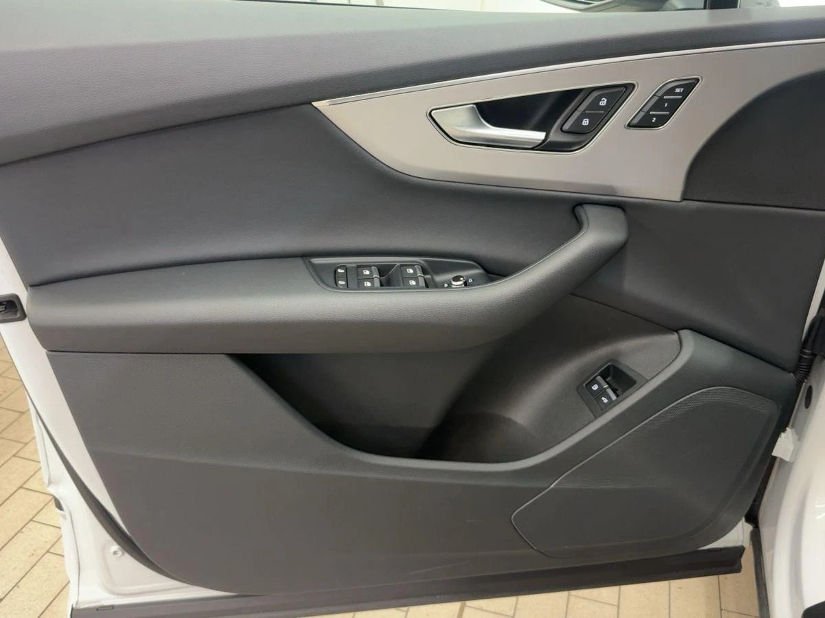 Audi Q7 55 TFSIe/PLUG-IN/FACELIFT/S-LINE/360/MATRIX/HEADUP - изображение 6