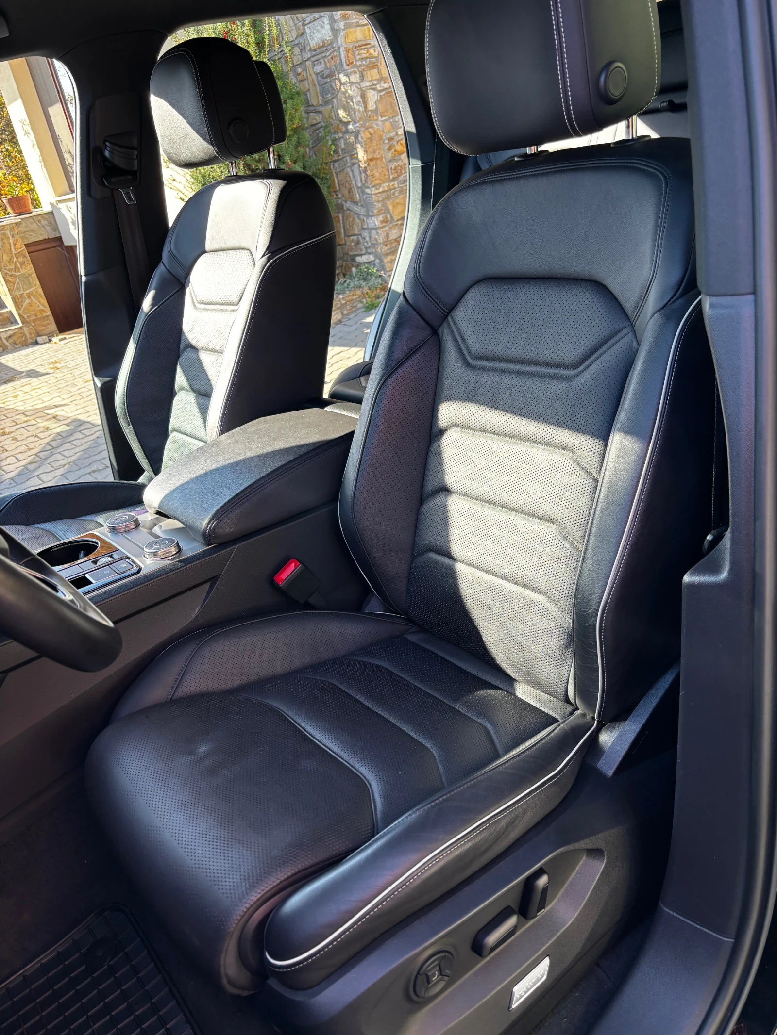 VW Touareg Elegance - изображение 7