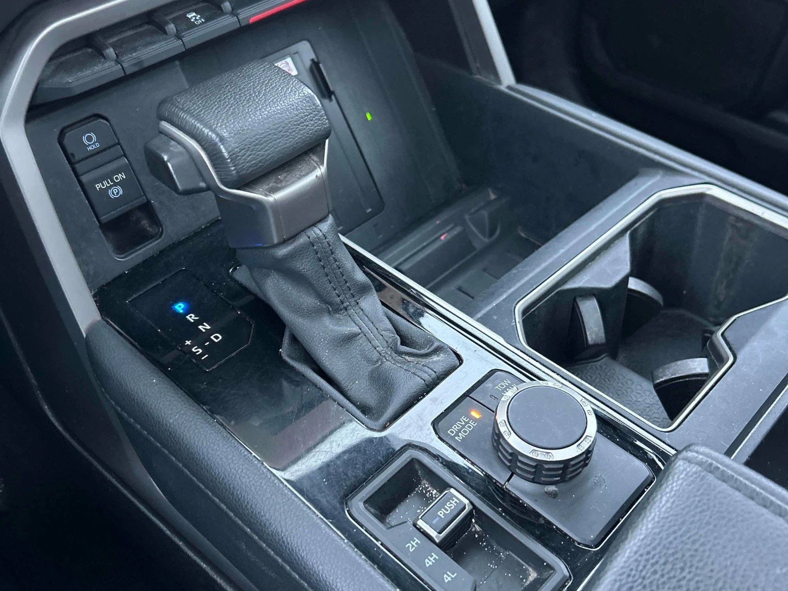 Toyota Tundra Limited Hybrid CARFAX    | Mobile.bg   9