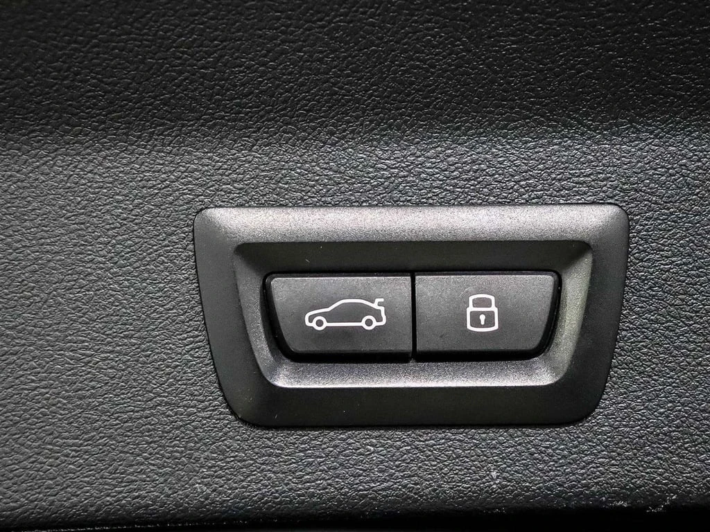 BMW X3 M40i  CARFAX | Mobile.bg � ����������� 16