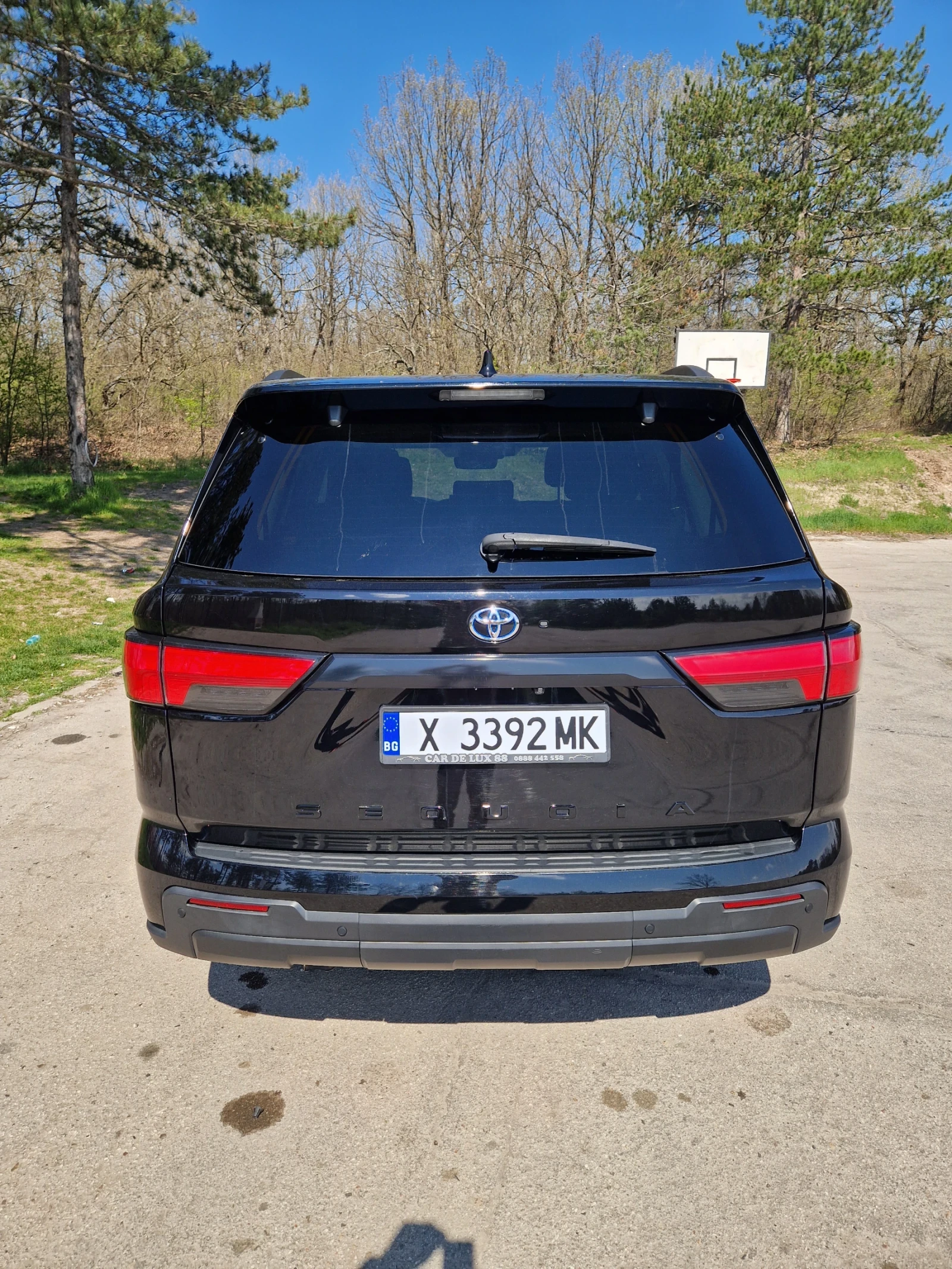 Toyota Sequoia, снимка 2 - Автомобили и джипове - 54158493