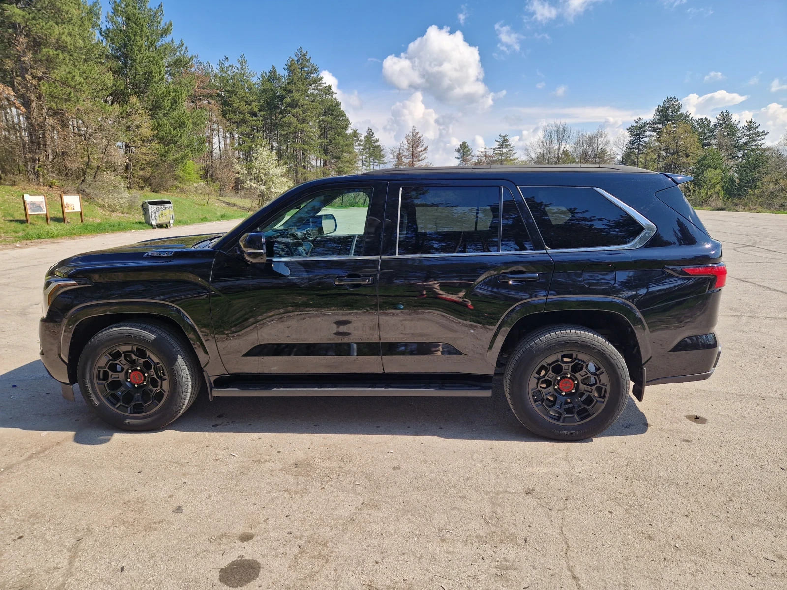 Toyota Sequoia, снимка 3 - Автомобили и джипове - 54158493