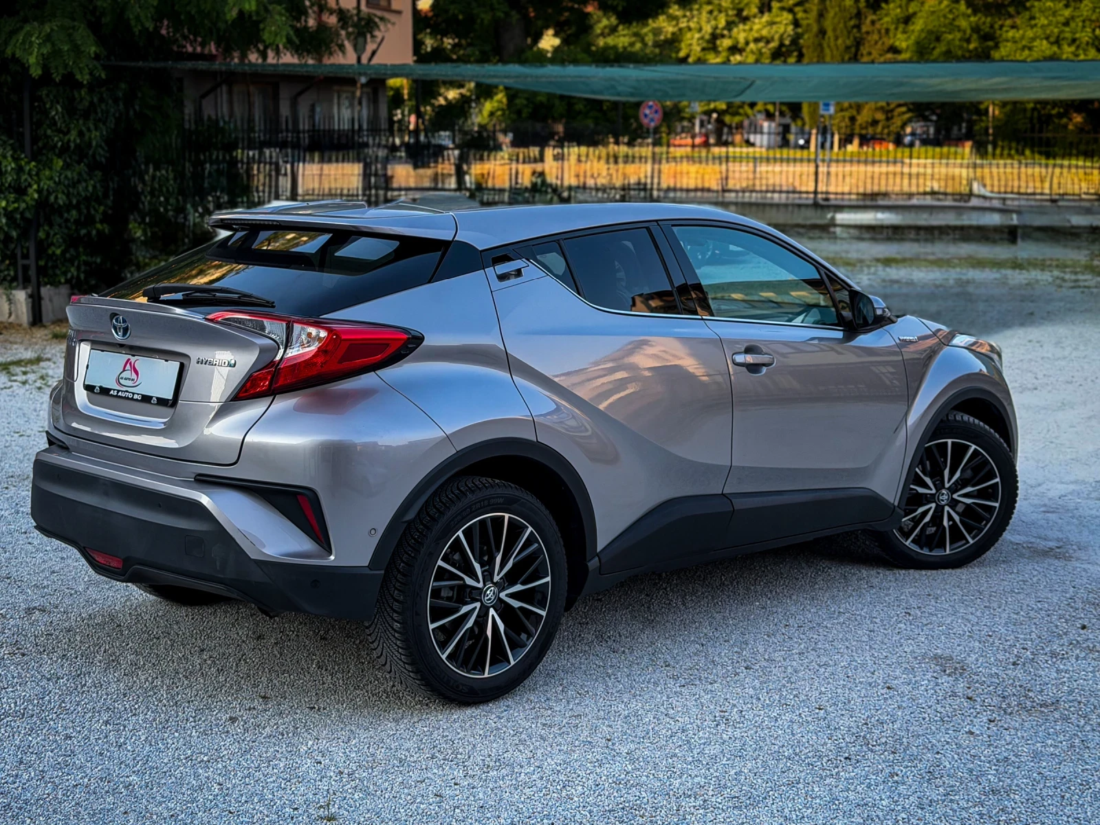 Toyota C-HR 1.8i* CAMERA* DISTRONIC* KEYLESS* TOP* 150 000 км , снимка 7 - Автомобили и джипове - 54683000