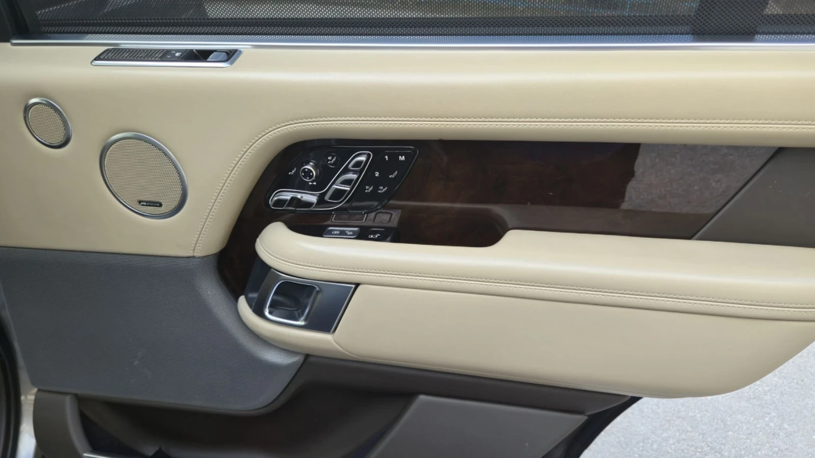 Land Rover Range rover, снимка 13 - Автомобили и джипове - 54863098