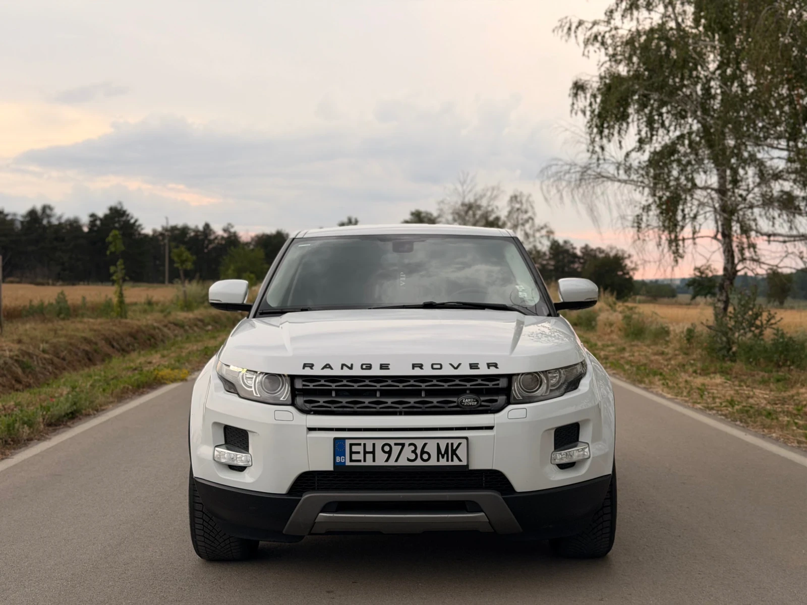 Land Rover Range Rover Evoque * 2.2 * TD4 * Meridian * Navi, снимка 2 - Автомобили и джипове - 55003118