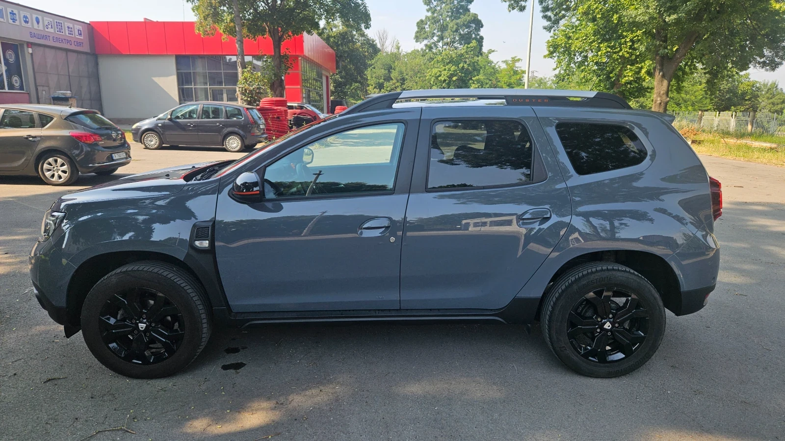 Dacia Duster, снимка 6 - Автомобили и джипове - 55672683