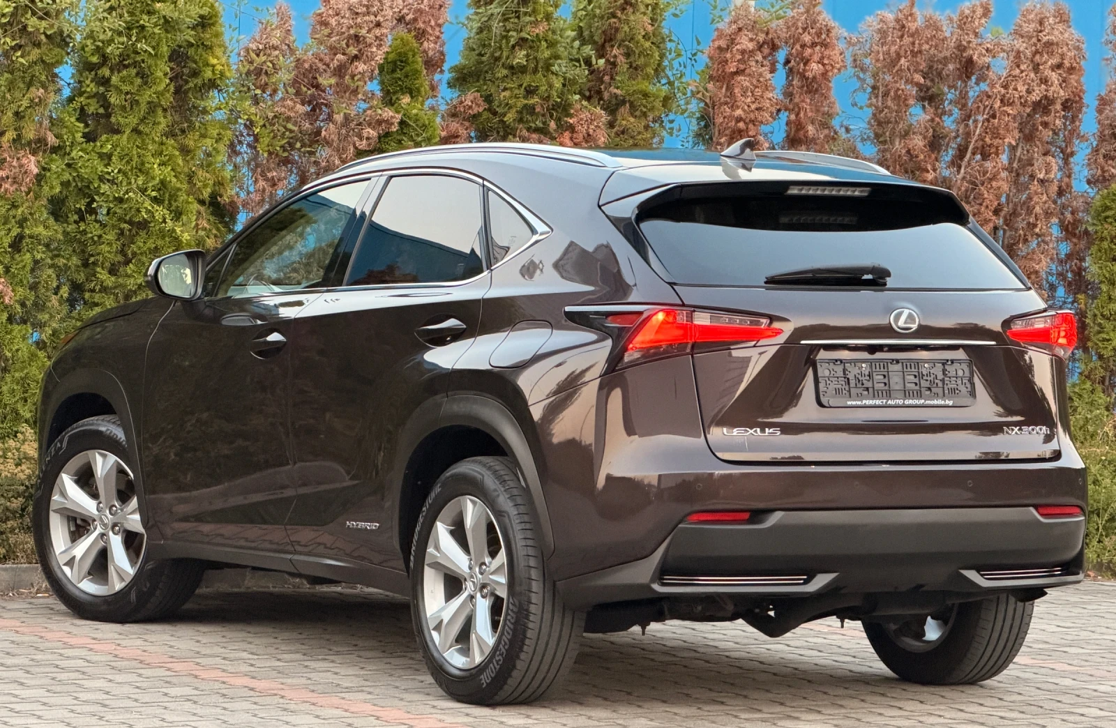 Lexus NX 300h HYBRID-LUXURY-ПОДГРЕВ-OБДУХВАНЕ-MATRIX-FULL-183KM, снимка 3 - Автомобили и джипове - 55786690