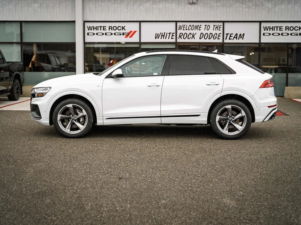 Audi Q8 MATRIX* S* LINE* BANG* OLUFSEN* ОБДУХВАНЕ* ДИСТРОН, снимка 3 - Автомобили и джипове - 55836375